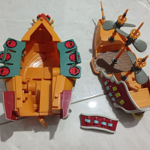 Super Mario Deluxe Bowser's Airship Playset like new
