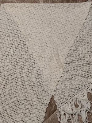 Scarf old embroidery from the 1950s like new, beige