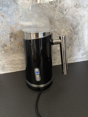 Life Milky Way milk frother for hot and cold milk, nonstick, black with stainless steel