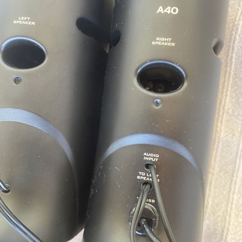 Creative SBS A40 computer speakers like new, wired 2.0 system