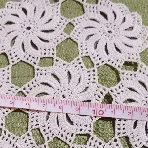 Crochet square like new, placemat 25x15.5 cm