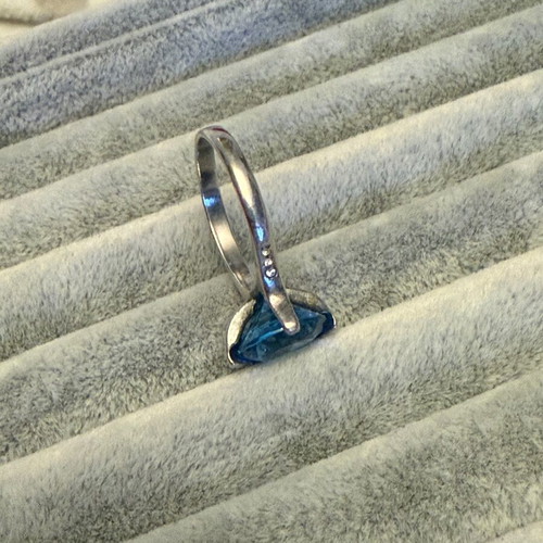 Silver ring with Swarovski crystal new, blue and silver