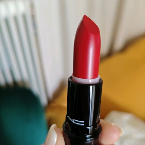 MAC Love Me Lipstick new, shade Ruby You