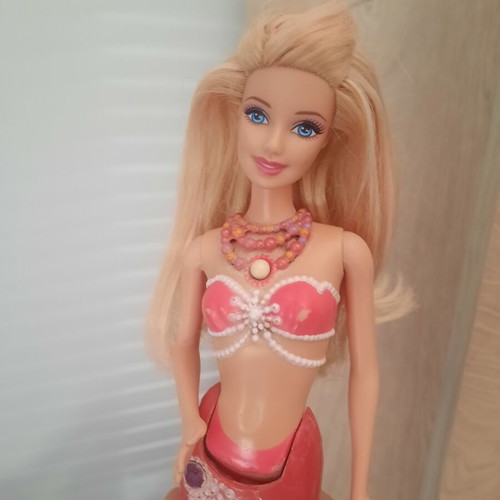 Barbie The Pearl Princess Lumina mermaid doll with transforming tail (2014)