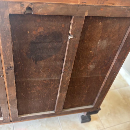 Vintage Walnut Buffet Table like new with carved lion legs and glass top