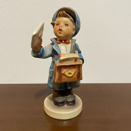 Hummel Goebel Vintage Postman Porcelain Figurine new