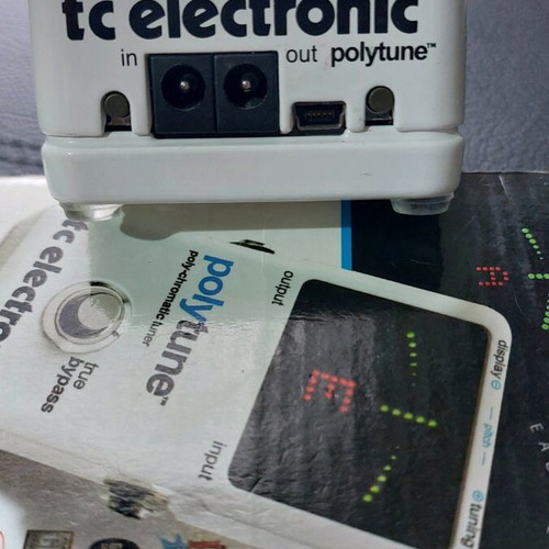 TC Electronic Polytune classic guitar bass tuner like new