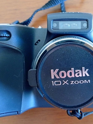 Kodak EasyShare DX6490 camera like new