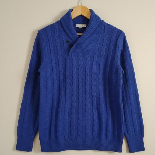 Men's blue pullover with knit pattern like new, size M