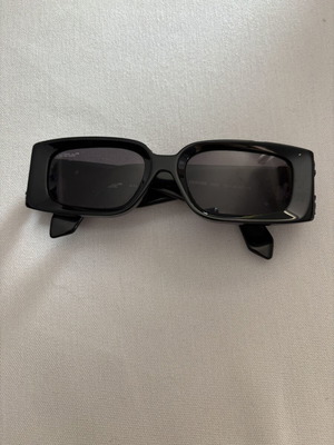 Off White sunglasses with unique design, original