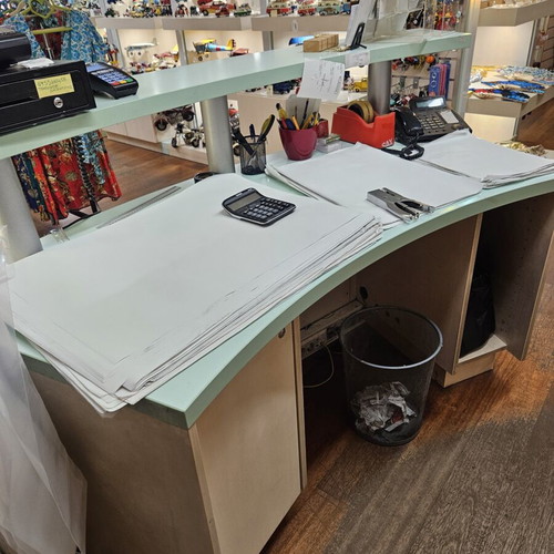 Wooden reception desk like new, professional and sturdy