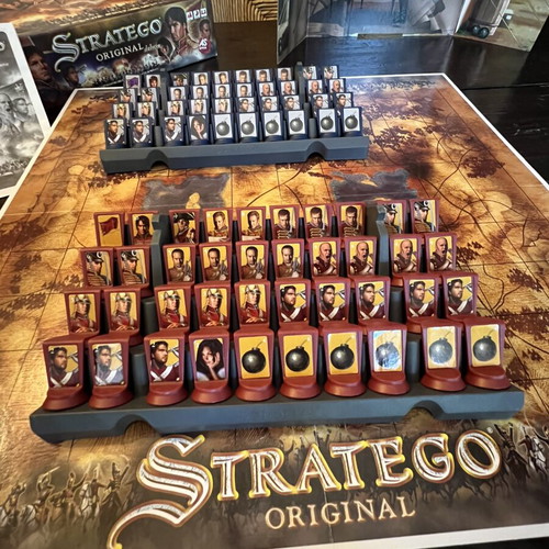 Stratego Original Deluxe board game by Jumbo B.V