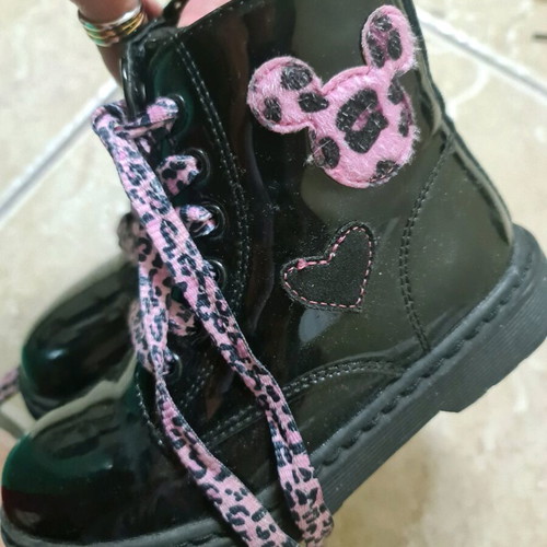 Disney kids boots like new, size 30, black