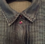 Sisley denim women's shirt like new with stud buttons and lilac-purple stone