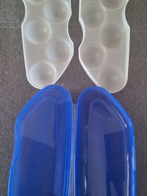 Tupperware egg holder 6 slots like new