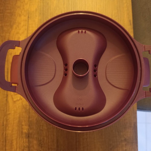 Tupperware rice microwave cooker 2.2 L