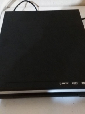DVD player AMTC 211B like new with USB port and Dolby Digital