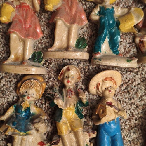 Vintage figurines of children set of 10 used, chalkware and ceramic