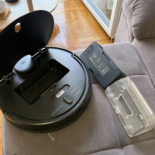 Xiaomi Mi Robot Vacuum Mop 2 Pro like new with mapping and Wi-Fi