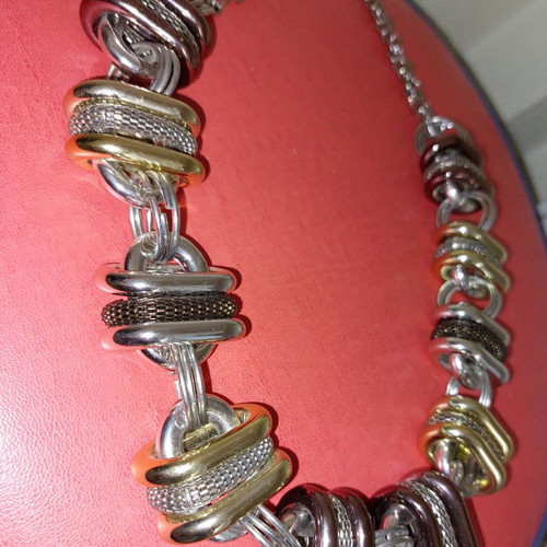 Chunky necklace new