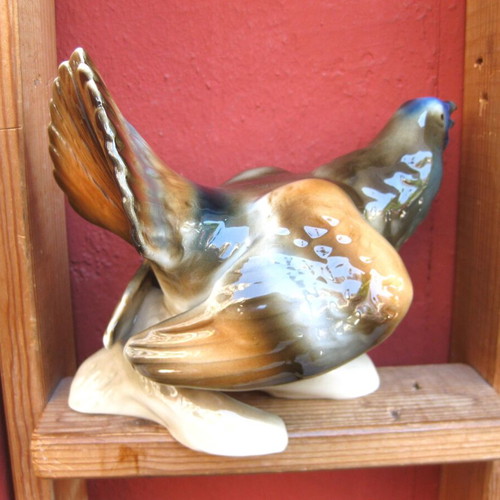 DUX porcelain bird like new with rich colors