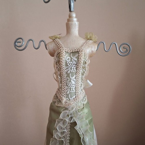 Jewelry Organization Stand Set of 2 with Romantic Vintage Style