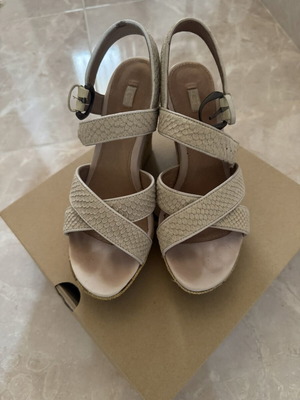 Ugg Australia platform sandals size 37 used beige