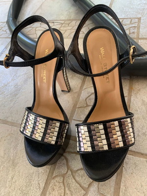 Wall Street Exclusive Collection sandals size 36