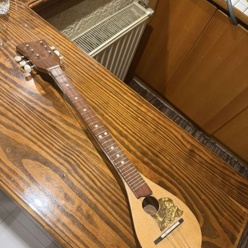 Handmade Baglamas like new
