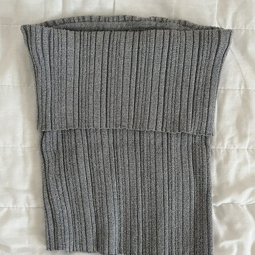 Bershka silver strapless top like new, XS