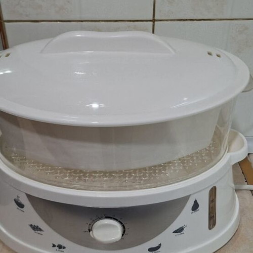 Bluesky BFS8370 Steam Cooker like new, 900W, 6 liters