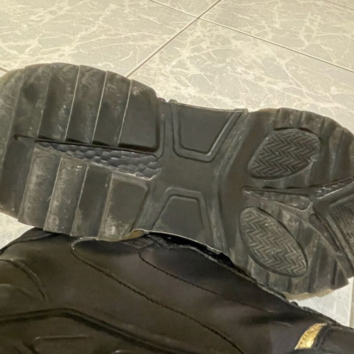 Guess men's sneakers black like new, size 41