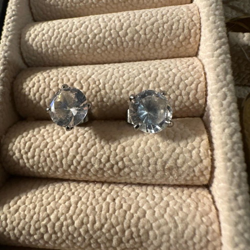 Stud earrings with crystal silver like new