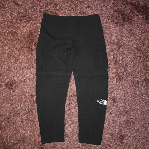 The North Face Anticline Cargo pants 2 in 1 like new, size 32, black