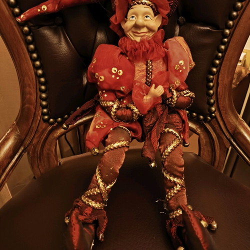 Decorative juggler new