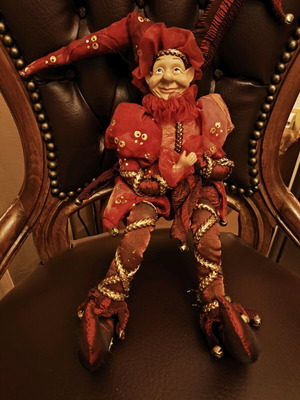 Decorative juggler new