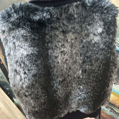 Sleeveless jacket gray like new