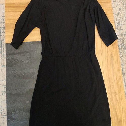Enzzo black elastic dress Small used