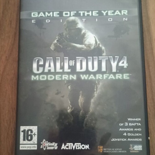 Call of Duty 4 Modern Warfare PC Game of the Year Edition like new