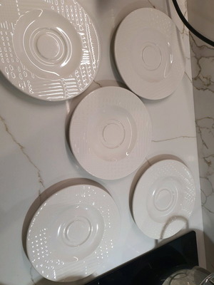Porcelain plates like new, pack of 5, RAK made in U.A.E