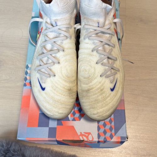 Nike Phantom Luna II Elite Limited Edition Football Boots like new, size 41