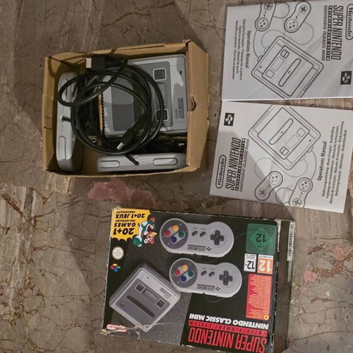 Nintendo Snes Mini console for spare parts, like new
