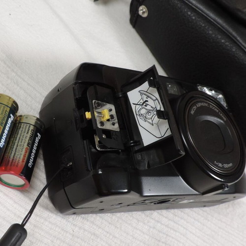Ricoh RZ 3000 AF Point & Shoot Zoom Film Camera 38-130mm Multi 7 Zone Like New