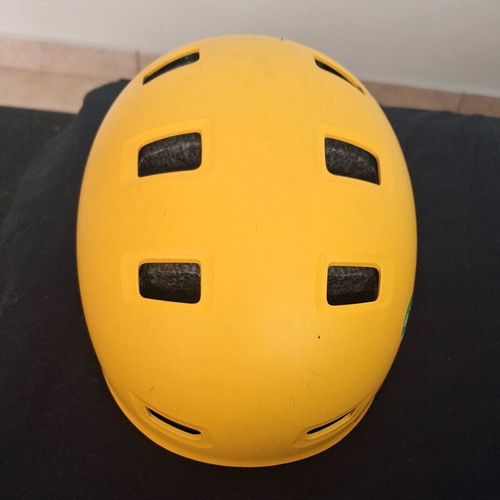 Btwin children's helmet 48-52 XS like new