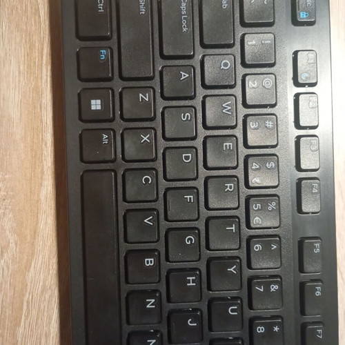 Dell wired keyboard like new for office use