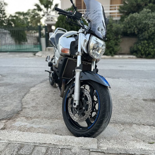 Suzuki GSR 600 motorcycle used, with extra tank bag
