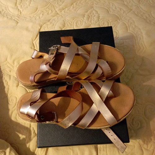 Women's double-layer leather sandals used, size 37
