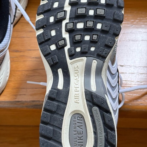 Nike Air Pegasus 2005 athletic shoes like new, size 42, white and grey