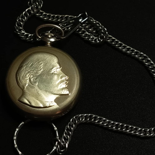 Pocket watch with Lenin engraving like new