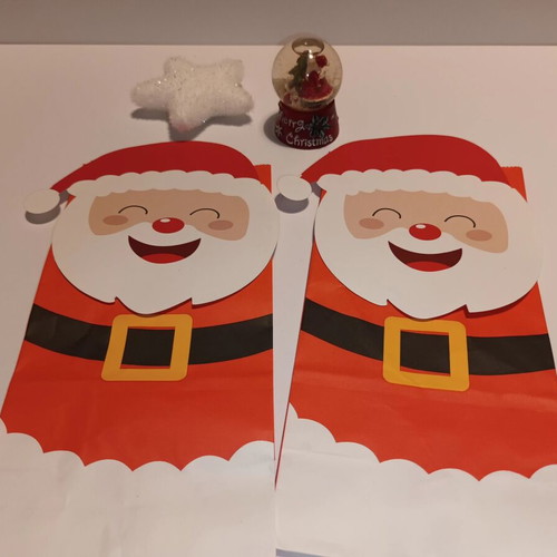 Christmas decoration set like new with Santa snow globe and star